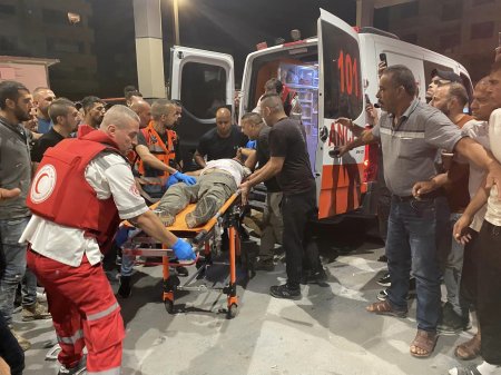 شهيدان و11 اصابة خلال مواجهات مع الاحتلال في الفارعة وطمون